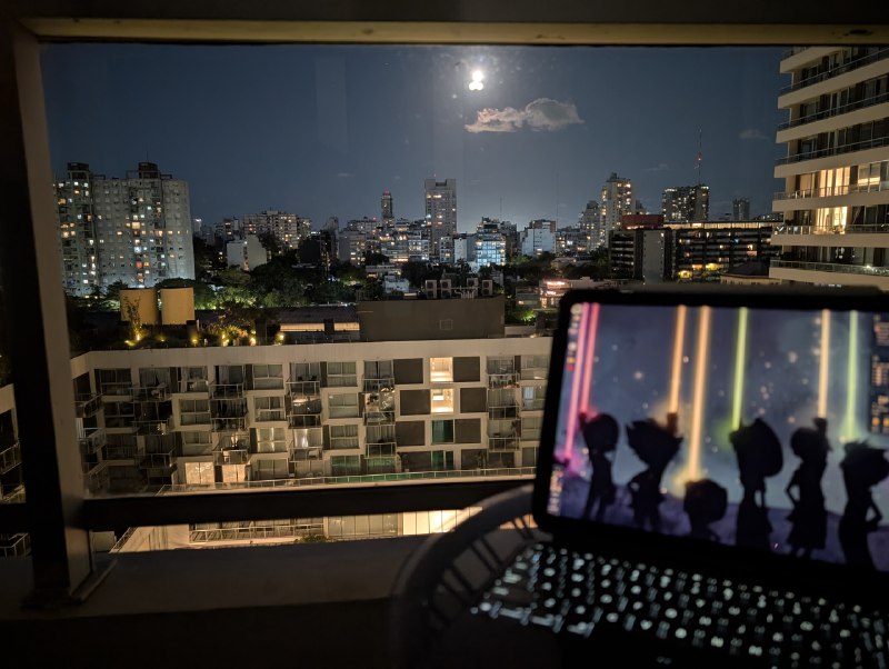 Один из главных факторов продуктивности при работе из дома лично для меня - это вид из моего окна. Красивая панорама - это не элемент статуса и не предмет хвастовства, а мотиватор и эстетика, которая каждый день напоминает о том, чего ты уже добился и чего ещё можно и нужно добиваться в будущем#щитпостОдин из главных факторов продуктивности при работе из дома лично для меня - это вид из моего окна. Красивая панорама - это не элемент статуса и не предмет хвастовства, а мотиватор и эстетика, которая каждый день напоминает о том, чего ты уже добился и чего ещё можно и нужно добиваться в будущем#щитпост